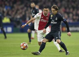 Real Madrid renova com Luka Modric até 2021