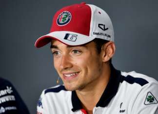 Leclerc estará livre para competir com Vettel, revela chefe da Ferrari
