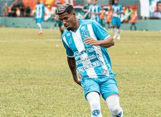Dioguinho celebra gol e exalta torcida do Paysandu