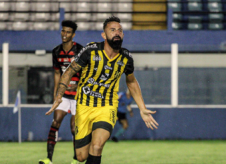 Cearense: atleta do Vitória admitiu pênalti para o Castanhal