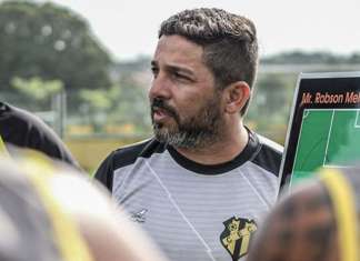 Confusão, gol e esforço: Mister se anima com o Castanhal