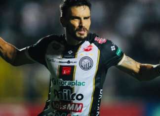 Proposta do Clube do Remo “balança” Rodrigo Pimpão