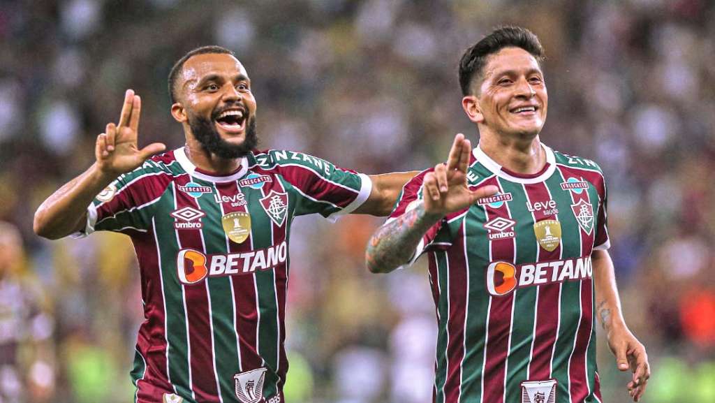 Cano marca, e Fluminense vence São Paulo no 'Jogo das Faixas' - Lance!