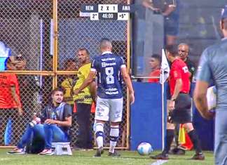 Remo vence o Amazonas de virada e com um a menos no Baenão