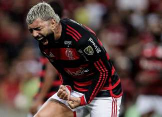 Gabigol responde convite de Cuca para jogar no Athletico-PR