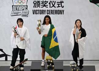 Rayssa Leal vence pré-olímpico de skate na China