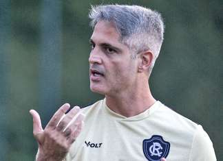 Cheio de desfalques, Remo encara o Náutico em busca da paz