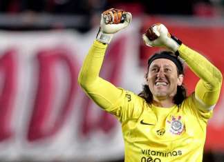 Corinthians e Cássio negociam para preservar imagem do ídolo