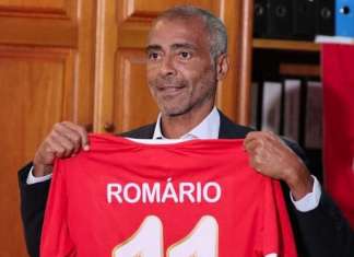 Romário, aos 58 anos, pode estrear pelo América neste sábado
