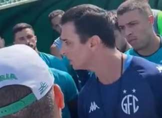 Torcida do Guarani protesta e cobra vitória contra Paysandu