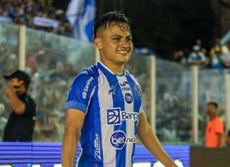 Esli Garcia coloca Paysandu na briga pela artilharia