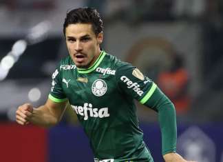 Má fase de Raphael Veiga na Série A preocupa Abel Ferreira
