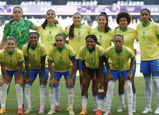Seleção de Futebol Feminino se classifica com ajuda dos EUA