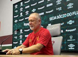 Mano Menezes é apresentado oficialmente no Fluminense