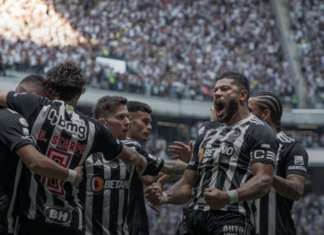 Hulk marca 2 e Atlético-MG vence o Vasco