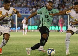 Erros cruciais fazem Paysandu entrar em alerta na Série B