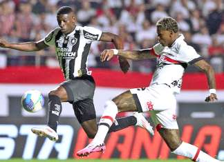 Botafogo empata com o São Paulo, mas segue líder da Série A