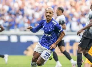 Domingo de derrotas para gigantes do futebol