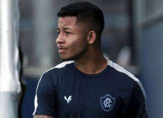 Após gol e vitória do Remo, Ronald se emociona ao falar da avó
