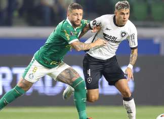 VAR salva o Botafogo e elimina o Palmeiras da Libertadores