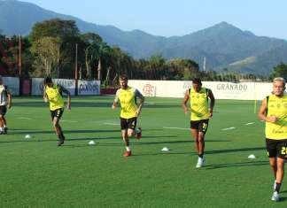 Flamengo tem sete desfalques para decisão na Libertadores