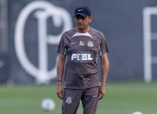 Argentino Ramon Diaz dá volta por cima no Corinthians