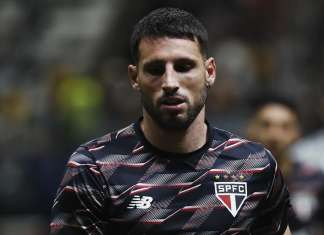 São Paulo: Calleri cobra time depois da eliminação