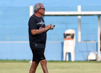 Altos e baixos: os números de Hélio dos Anjos no Paysandu