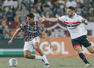 São Paulo vai à CBF reclamar de arbitragem em partida contra o Flu