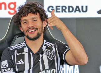 Seleção: Scarpa sonha com convocação em meio à reformulação
