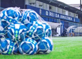 Remo anuncia rescisão com lateral-esquerdo e volante