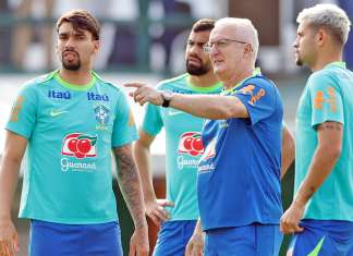 Brasil treina no CT do Palmeiras pra jogos das Eliminatórias
