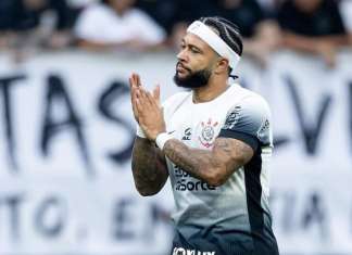 Corinthians ignora seguro em contrato de Depay e gera crise