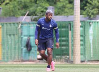 Clube do Remo garante Jaderson e negocia com goleiro