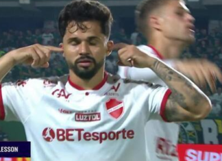 Vila Nova vence o Goiás, cola no G4 e complica vida do rival