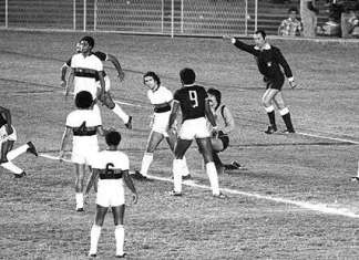 #TBT: veja os gols do Remo contra o Flamengo de Zico com a narração de Cid Moreira