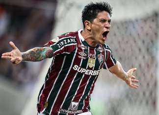 Cano volta a marcar e Fluminense vence Athletico-PR