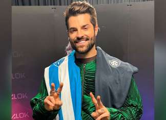 Alok posa com camisas de Remo e Paysandu após show em Belém