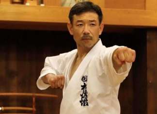 Mestre Kancho Kanazawa ministra seminário de karatê em Belém