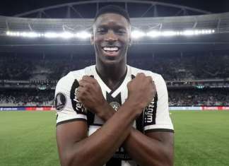 Luiz Henrique cumpre expectativas e vira craque no Botafogo