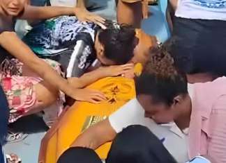 “Velório” simbólico de líder da Terror Bicolor na Curuzu.