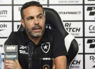 Clube do Qatar tenta levar Artur Jorge, técnico do Botafogo