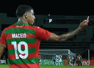 Cotoco e expulsão: ex-Remo se envolve em lance bizarro