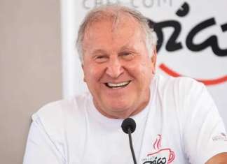 Troféu do Campeonato Carioca de 2025 leva o nome de Zico