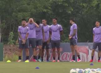 Vídeo: Com chuva, Botafogo finaliza preparação para a final