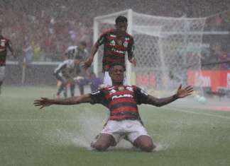 Flamengo passeia em Belém e fatura Supercopa Rei
