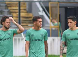 Vídeo: Fluminense treina no Baenão antes de duelo com o Águia