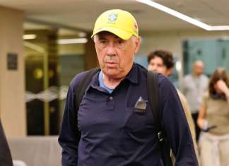 Ancelotti busca integração no futebol brasileiro antes de convocação da seleção
