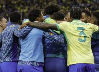 Com gol de Vini Jr, Brasil vence Paraguai e está na Copa de 2026