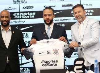 Empresário diz que Flamengo era a primeira opção de Memphis Depay